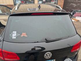 170-60798b Volkswagen Trunk/hatch/tailgate Led Tail Lamps With Spoiler Fits 13-14 Touareg 838596