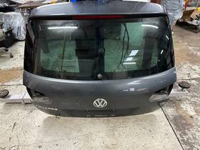 7p6827025b Volkswagen 11-17 Touareg Rear Trunk Lid Hatch Lift Gate Glass Assembly Gray Oem 7p6827025b Volkswagen 11-17 Touareg Rear Trunk Lid Hatch Lift Gate Glass Assembly Gray Oem