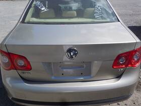 Lid-60768a Volkswagen 2005-2007 Jetta Sdn Rear Trunk Deck Lid Vin K 8th Oem