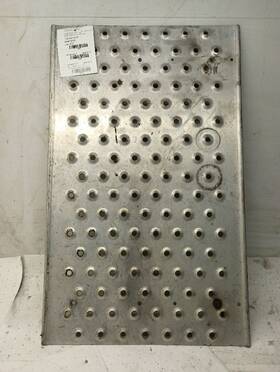 799.wehc17 Western Star Semi Truck Deck Plate Cat Walk 20.3/4x33.5 Inch 12639143