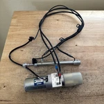 Mercedes W221 S550 S350 Trunk Lid Locking Hydraulic Pull Down Pump Oem. Fixed Price $80.00.
