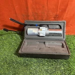 07-13 Mercedes W221 S400 Trunk Lid Locking Hydraulic Pull Down Pump W/ Foam Case. Fixed Price $85.00.