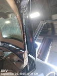 Right Hatchback Strut Oem 2013 Porsche Cayenne. Fixed Price $75.00.